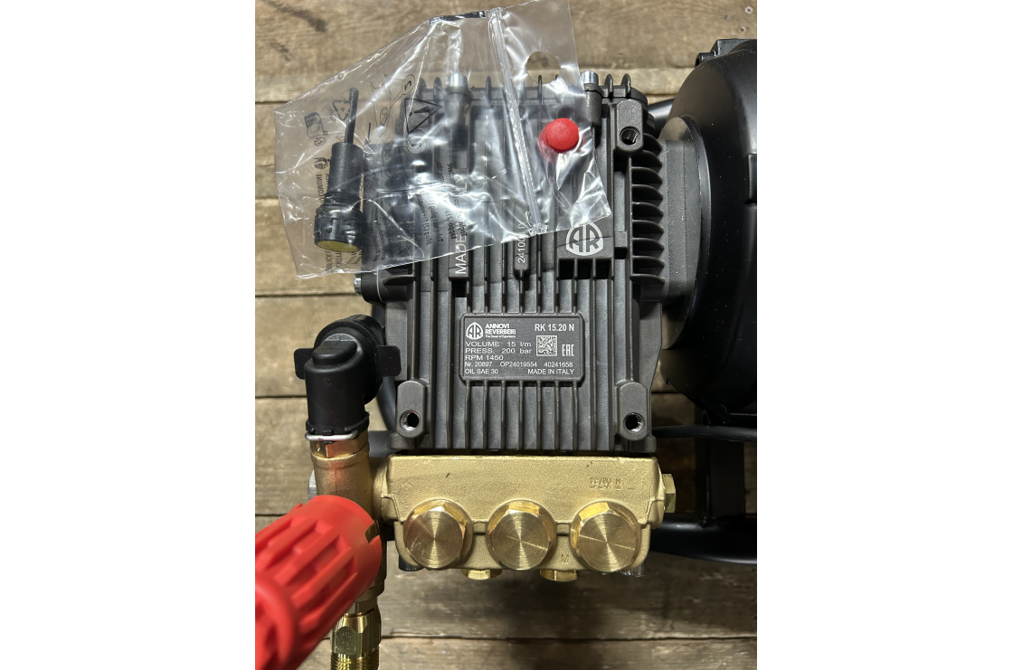 АВД Тритон AR 15/200 TS 5.5 T (на тележке с электрикой и теплозащитой)