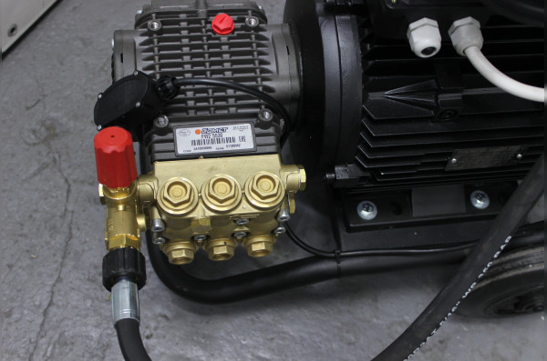 АВД ТРИТОН FW2 5530 TS T 7.5 (на тележке с барабаном)