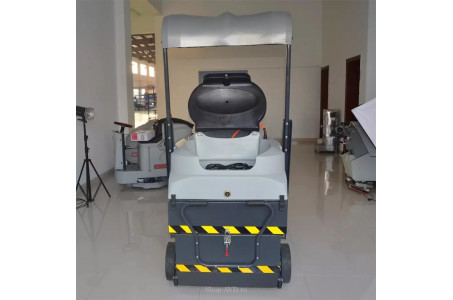 Bennett Tornado 700BD