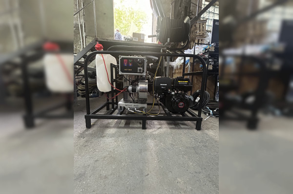 АВД Тритон с бензиновым двигателем Loncin 21/25 12.2 (с подогревом)