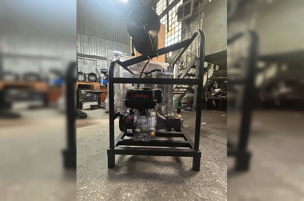 АВД Тритон с бензиновым двигателем Loncin 21/25 12.2 (с подогревом)