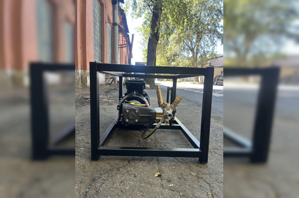АВД ТРИТОН M 17/50 N 15.0 ВР (на раме, манометр, регулятор VHP51, аварийный регулятор SVL50. БЕЗ КНОПКИ ЭЛЕКТРИКИ)
