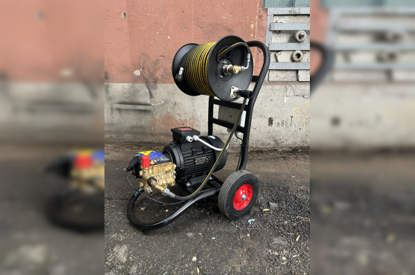 АВД ТРИТОН AR 15/200 T 5.5  (на тележке с барабаном)