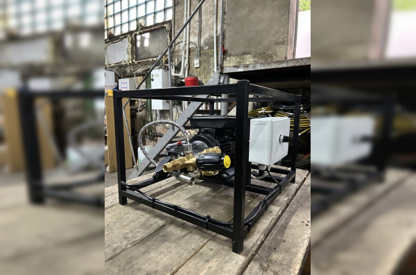 АВД ТРИТОН AR 14/160 T 3  ( на раме, электрика с теплозащитой)