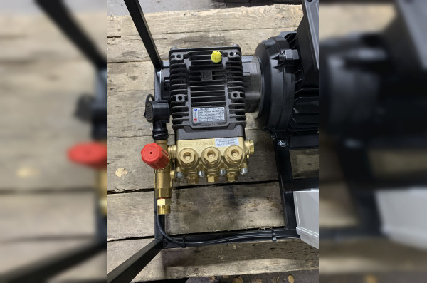 АВД Тритон Bertolini 15/200 BP 5.5 TOR (на раме, электрика с теплозащитой)