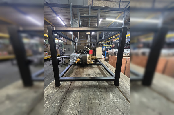 АВД Тритон AR RR 15 250 BP 7 Titan ( на раме, электрика с теплозащитой)