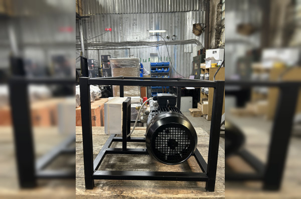 АВД Тритон AR RR 15 250 BP 7 Titan ( на раме, электрика с теплозащитой)