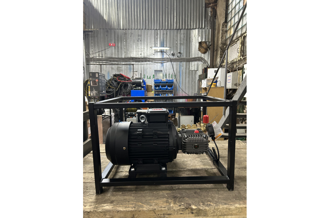 АВД Тритон C ZW 15/200 (85 °C)  TS 5.5 T ( на раме с электрикой с теплозащитой)