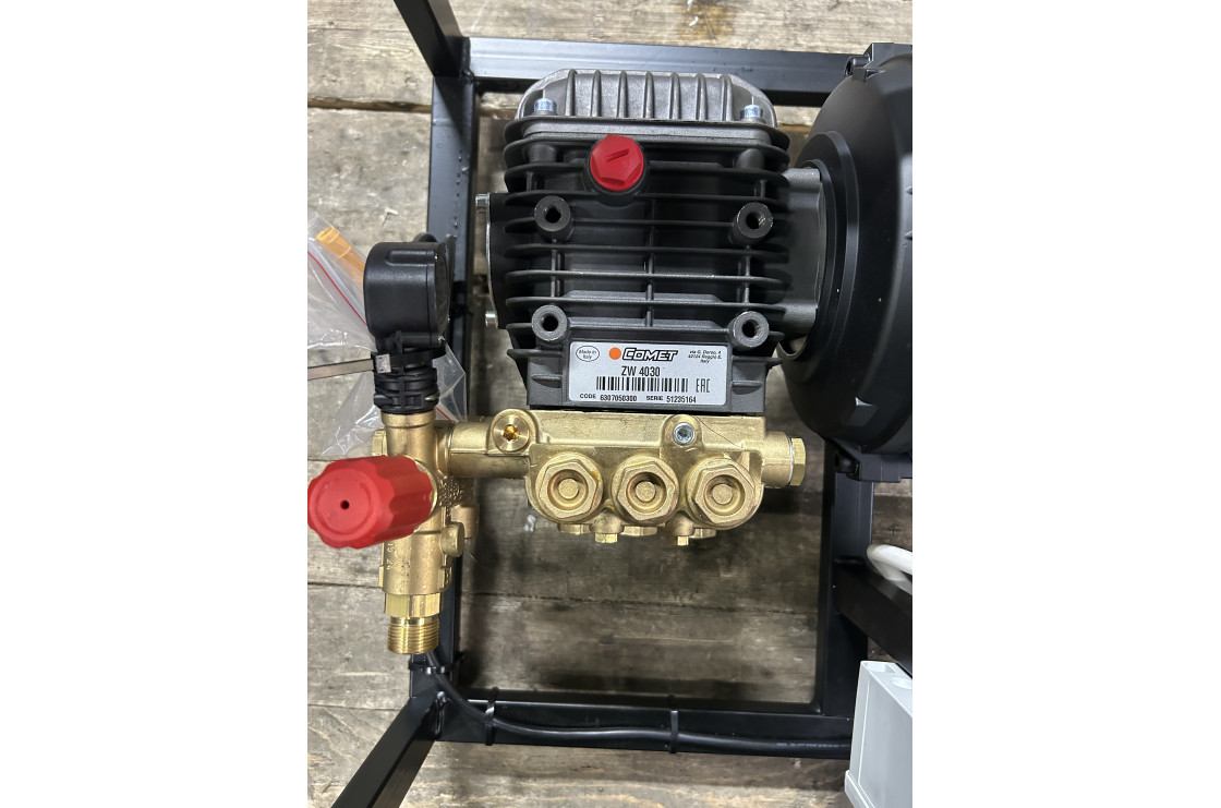 АВД Тритон C ZW 15/200 (85 °C)  TS 5.5 T ( на раме с электрикой с теплозащитой)