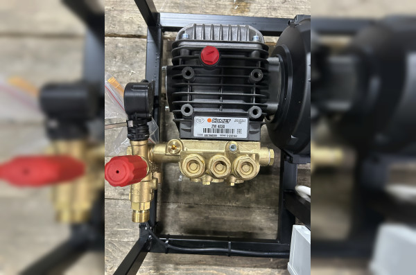 АВД Тритон C ZW 15/200 (85 °C)  TS 5.5 T ( на раме с электрикой с теплозащитой)