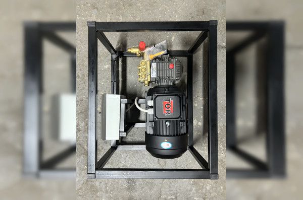 АВД Тритон C ZW 15/200 (85 °C)  TS 5.5 T ( на раме с электрикой с теплозащитой)