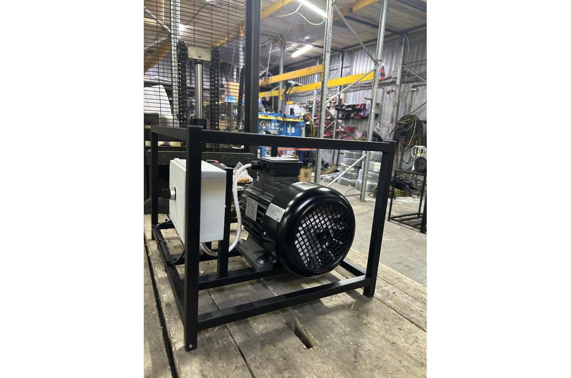 АВД Тритон C 15/207 TS 5.5 R ( на раме, электрика с теплозащитой)