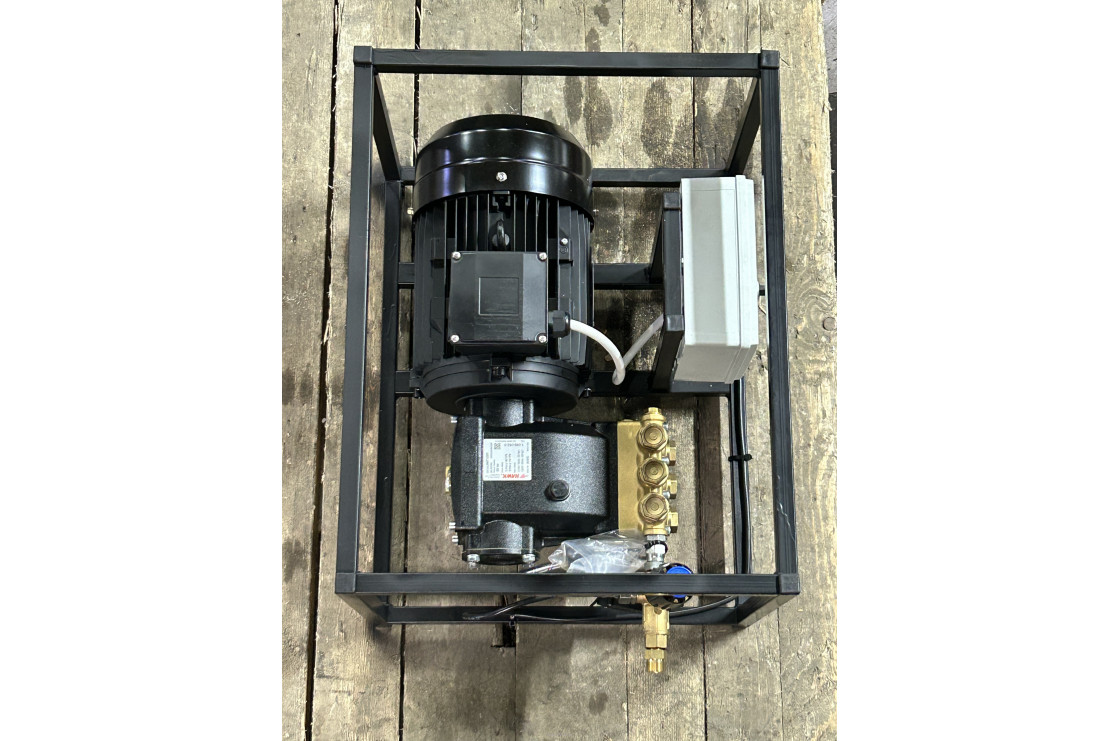 АВД ТРИТОН H 15/200 TS 5.5 T  ( на раме, электрика с теплозащитой)