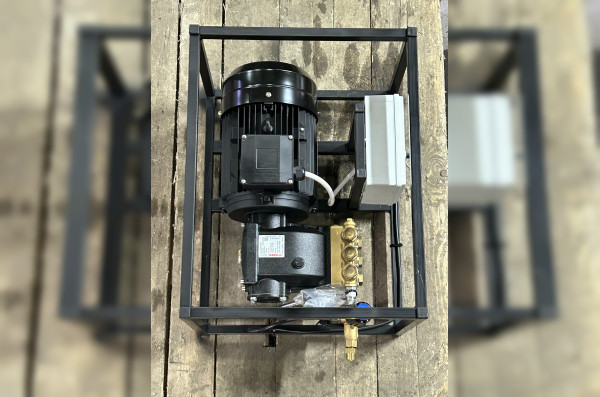 АВД ТРИТОН H 15/200 TS 5.5 T  ( на раме, электрика с теплозащитой)