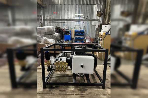 АВД ТРИТОН H 15/200 TS 5.5 T  ( на раме, электрика с теплозащитой)