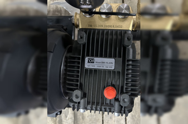 АВД Тритон Т 15/200 BР 5.5  (на тележке, манометр, электрика с теплозащитой)