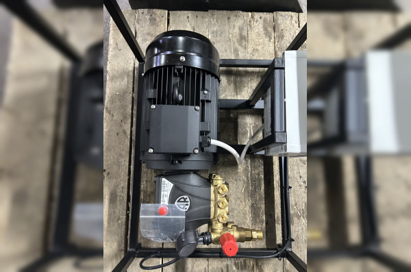 АВД Тритон AR RC 14/200 TS 4.0 (на раме)