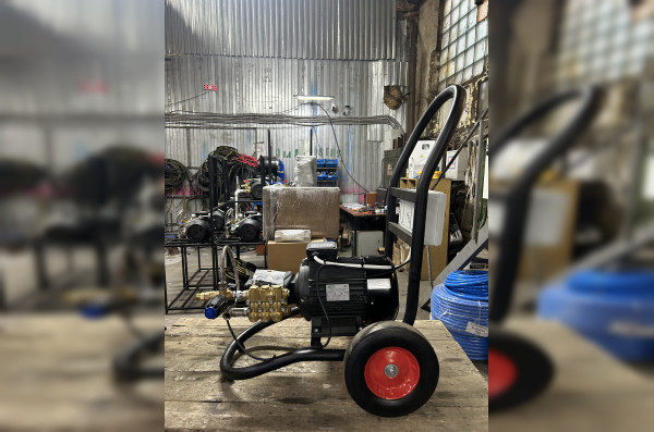 АВД Тритон AR 15/200 TS 5.5 R (на тележке)