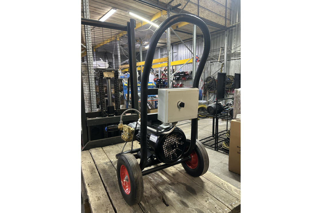 АВД Тритон AR 15/200 TS 5.5 R (на тележке)