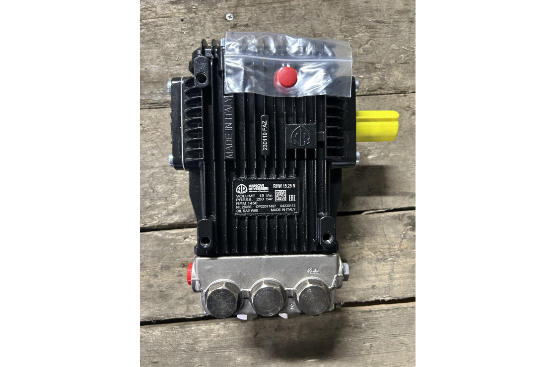  Насос высокого давления AR RHW 15.25H N DX