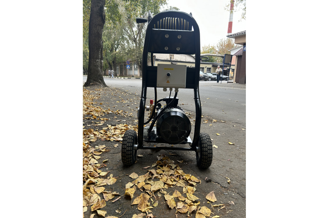 АВД Тритон М 21/250 ВР 11 ( на тележке, катушка 30 м, аварийный клапан, манометр, фильтр)