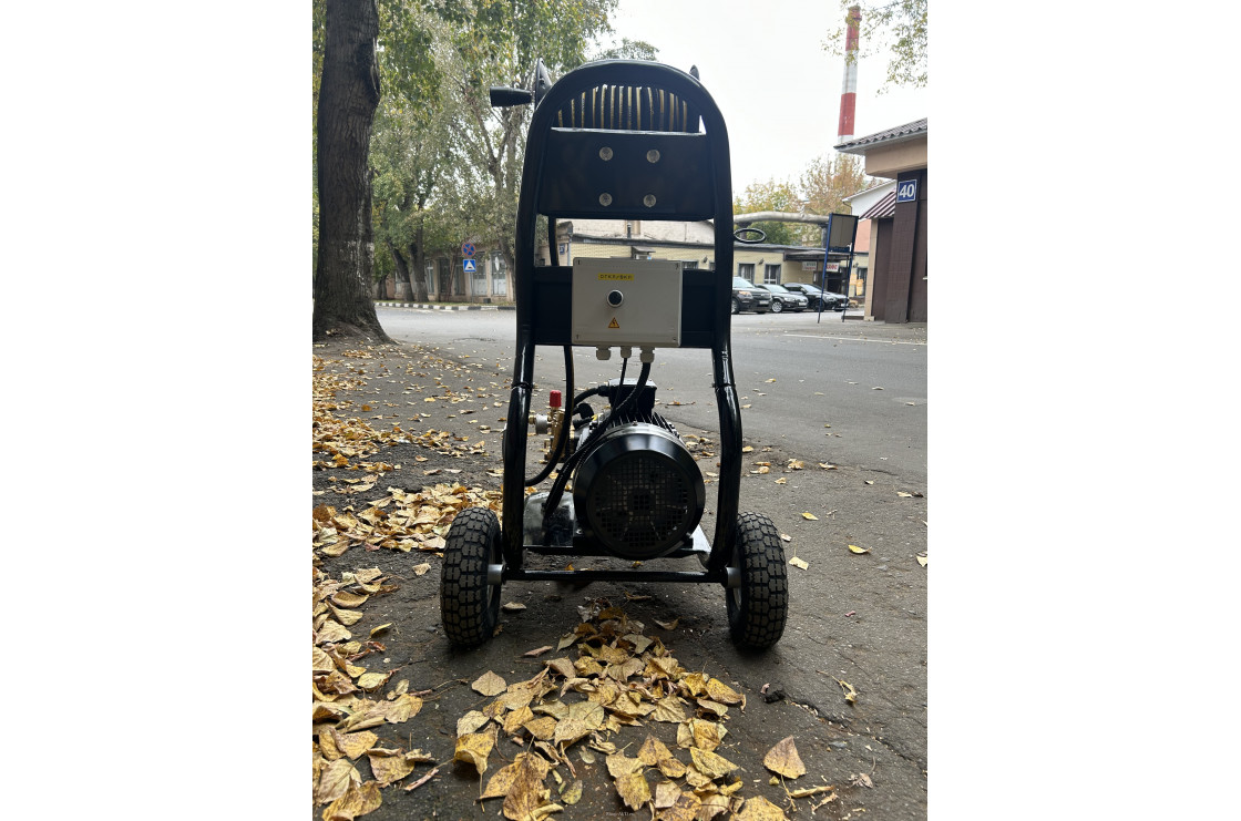 АВД Тритон М 21/250 ВР 11 ( на тележке, катушка 30 м, аварийный клапан, манометр, фильтр)