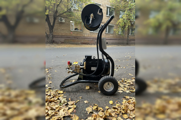 АВД Тритон М 21/250 ВР 11 ( на тележке, катушка 30 м, аварийный клапан, манометр, фильтр)