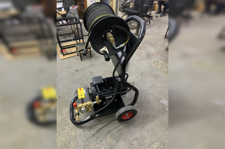 АВД Тритон M 21/250 BP 9.0 на тележке, катушка 30 м, аварийный клапан, манометр, фильтр)