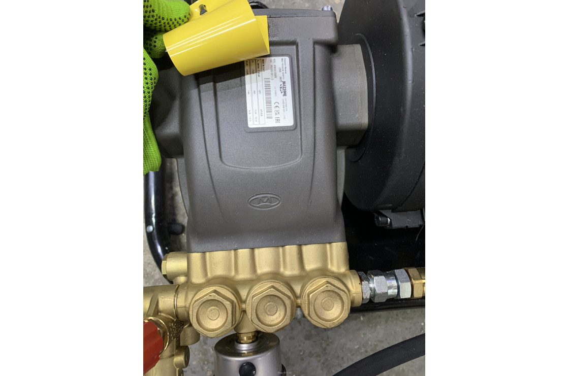 АВД Тритон M 21/250 BP 9.0 на тележке, катушка 30 м, аварийный клапан, манометр, фильтр)