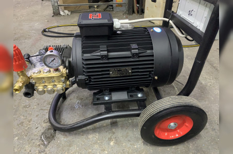 АВД Тритон T 15/250 TS 7.5 T ( на тележке, электрика с теплозащитой)