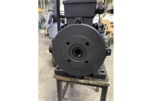 Электродвигатель Titan (7кВт, 380/220В, 1450об/мин, п.в. 24мм, Dфл 87/61мм, H112L)