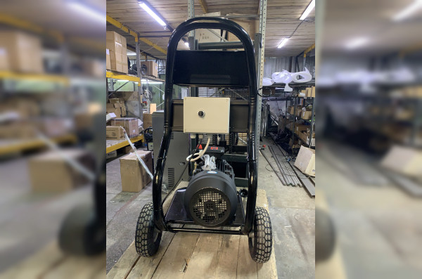 АВД Тритон Т 15/250 TS 7.5 Т (на тележке, с манометром, электрика с теплозащитой)