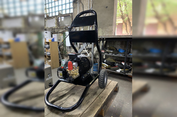 АВД Тритон Т 15/250 TS 7.5 Т (на тележке, с манометром, электрика с теплозащитой)