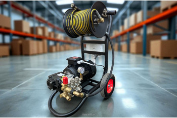 АВД Тритон Н 15/200 TS 5.5 Т (на тележке с катушкой 30 метров, с манометром, электрика с теплозащитой)