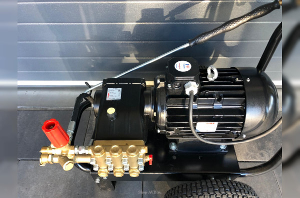 Мойка АВД Тритон H 180 бар, 30 л/мин. 11.0 кВт 