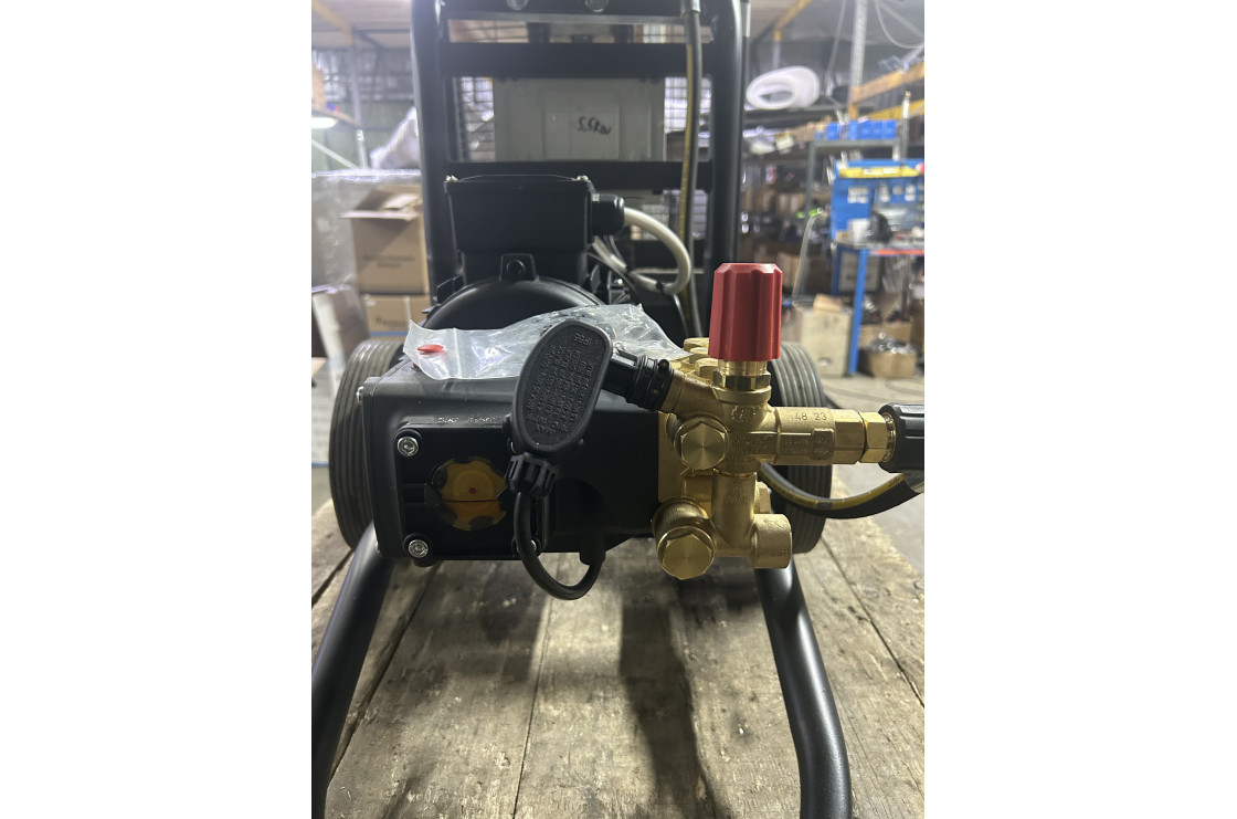   АВД Тритон AR 15/200 TS 5.5 ( на тележке с барабаном, электрика с теплозащитой)