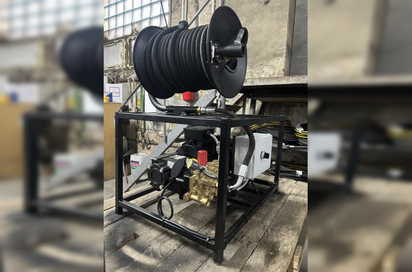 АВД ТРИТОН H 15/200 TS 5.5 T  (Барабан для шланга, электрика с теплозащитой, манометр)