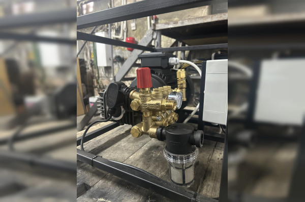 АВД ТРИТОН C 15/207 TS 5.5 T (на раме, аварийный регулятор давления SVL28, манометр, тепловое реле)