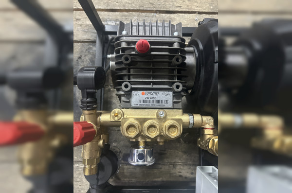 АВД ТРИТОН C 15/207 TS 5.5 T (на раме, аварийный регулятор давления SVL28, манометр, тепловое реле)