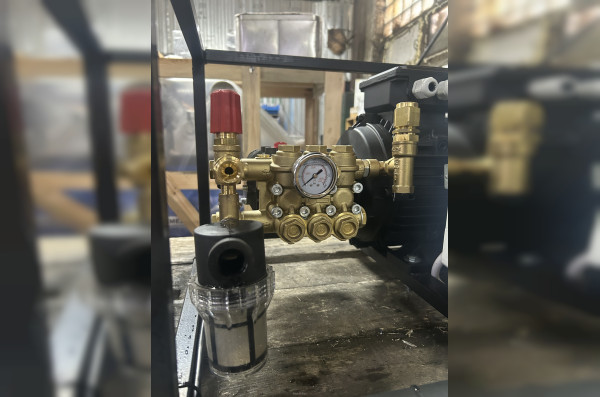 АВД ТРИТОН C 15/207 TS 5.5 T (на раме, аварийный регулятор давления SVL28, манометр, тепловое реле)