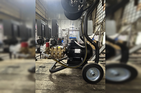 АВД ТРИТОН H 15/200 TS 5.5 N (на тележке, манометр, катушка, электрика с теплозащитой)