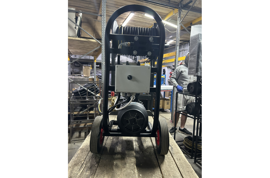 АВД Тритон H 15/200 TS 5.5 T (на тележке, с барабаном, электрика с теплозащитой)