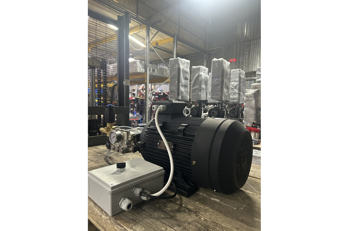 Моноблок Тритон AR 15/250 TS 7.5 T (электрика с теплозащитой)