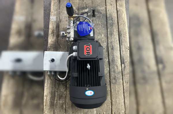 Моноблок Тритон AR 15/250 TS 7.5 T (электрика с теплозащитой)