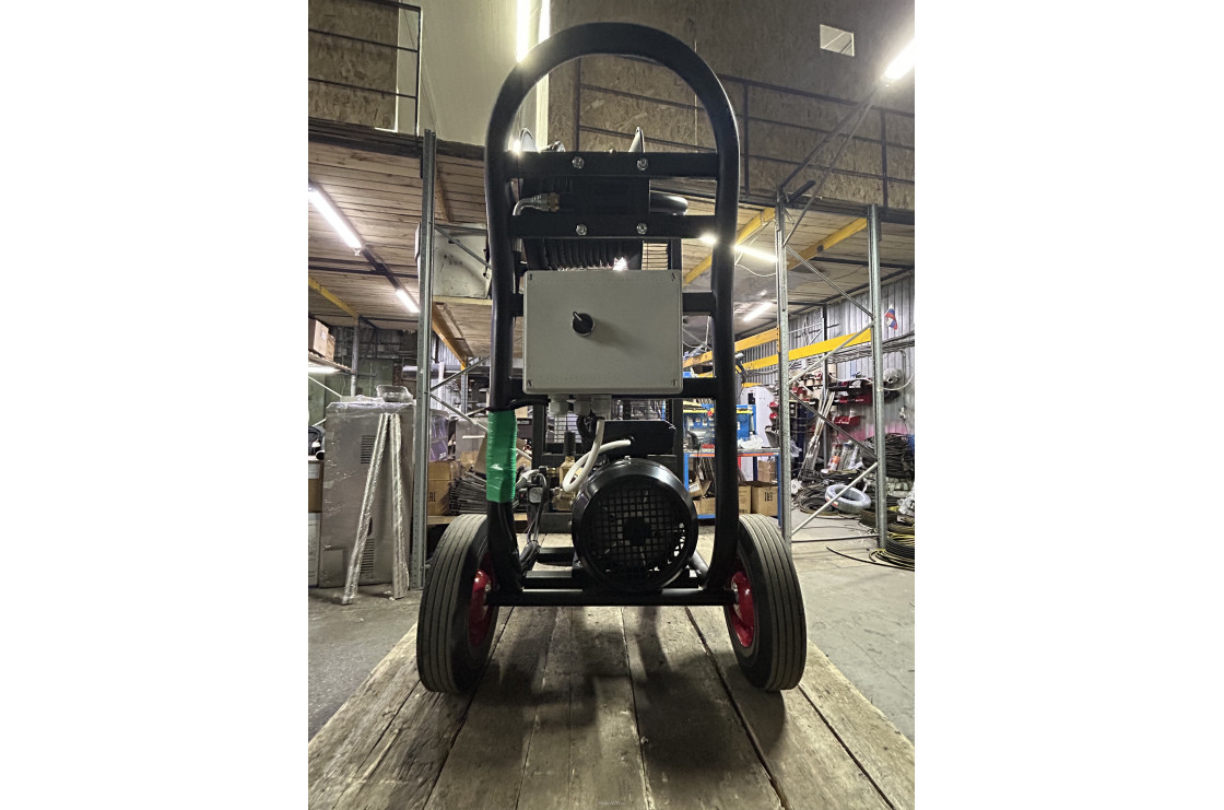 АВД Тритон T 11/250 T 3.0 ( на тележке, фильтр, сухой ход, электрика с теплозащитой, с катушкой)