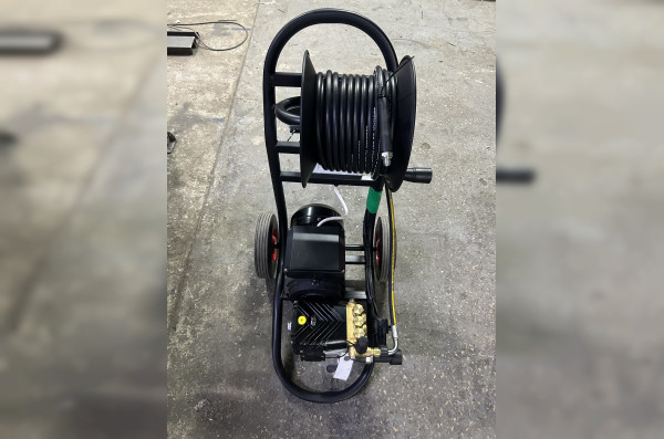 АВД Тритон T 11/250 T 3.0 ( на тележке, фильтр, сухой ход, электрика с теплозащитой, с катушкой)