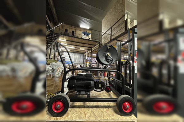 АВД Тритон T 30/300 T 12.5 ( тележка 4 колеса, барабан, манометр, электрика с теплозащитой)