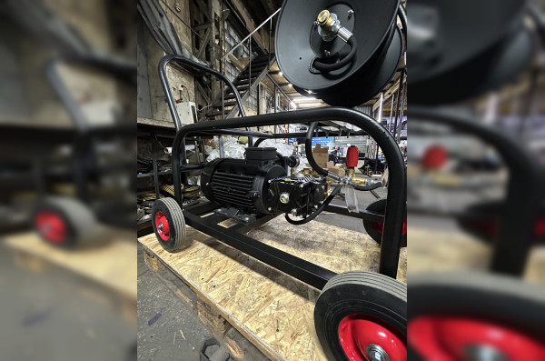 АВД Тритон T 30/300 T 12.5 ( тележка 4 колеса, барабан, манометр, электрика с теплозащитой)