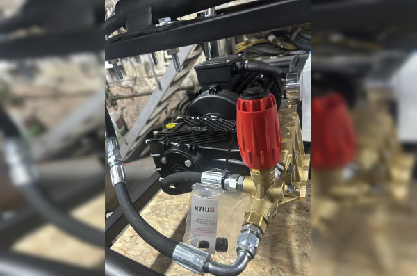 АВД Тритон T 30/300 T 12.5 ( тележка 4 колеса, барабан, манометр, электрика с теплозащитой)