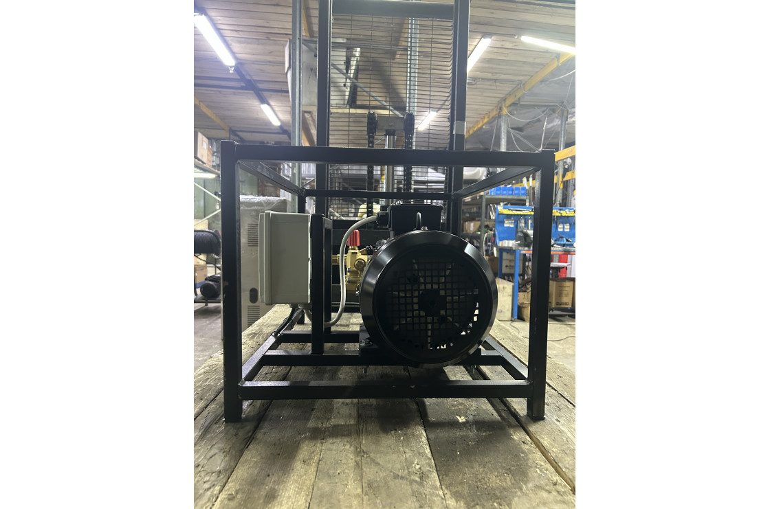 АВД Тритон AR 15/200 TS 5.5 T (на раме, электрика теплозащиты)